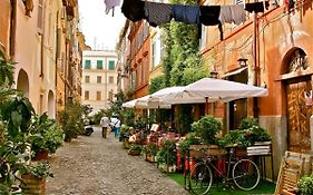 Panoramic Castle Apt Trastevere